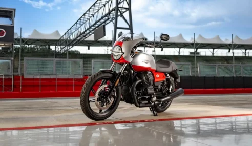 Moto Guzzi V7 Stone Corsa: belleza icónica