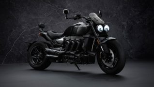 TRIUMPH ROCKET 3 GT TRIPLE BLACK