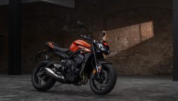 Todo el carácter de la Street Triple 765 R, ahora en versión A2