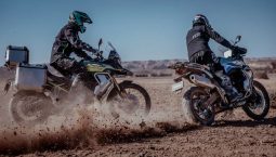 Con un precio de derribo de 8.888 euros, esta equipadísima trail china de 95 CV ya está entre las 10 motos más vendidas en España