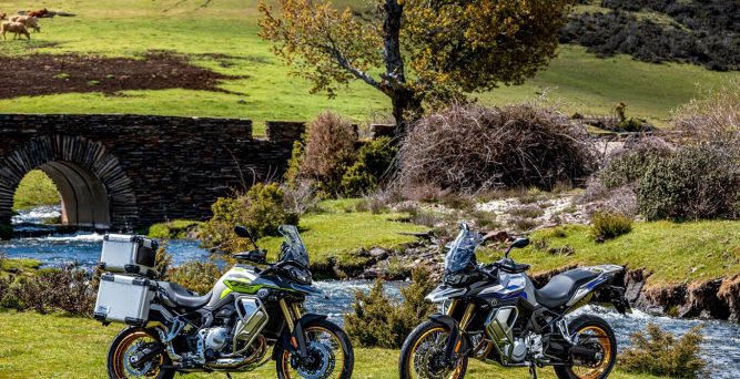 Las motos chinas toman España: una trail repite como la más vendida, y cerca de la mitad de las marcas ya son chinas
